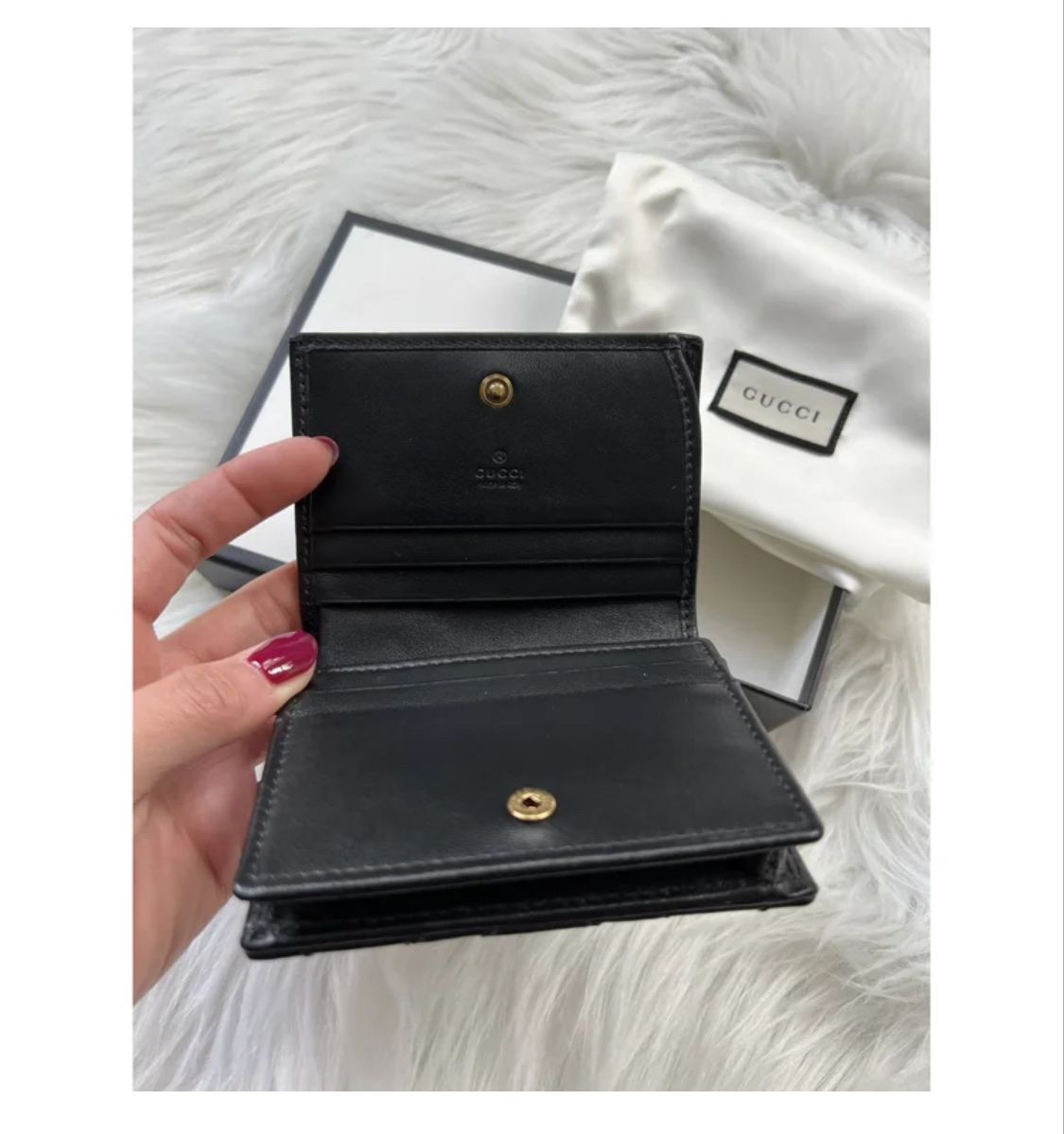 Gucci Portamonete: Gucci Marmont Leather Wallet Black, Compact Size – Nuovo (secondo la descrizione) da Erlenbach ZH venduto da adk_6c6x 2