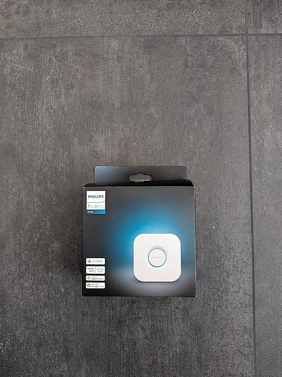 Hub & Switch: Hue Bridge v2 neuwertig – Usato da Bazenheid venduto da michikkk