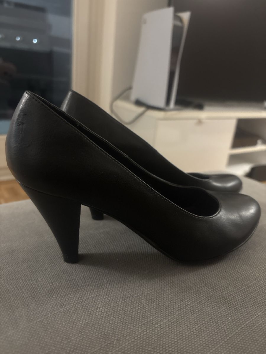 Damenschuhe: Ariane Damen Pumps, schwarz, Gr. 37, Herbst – Gebraucht aus Strengelbach von Puremad 1