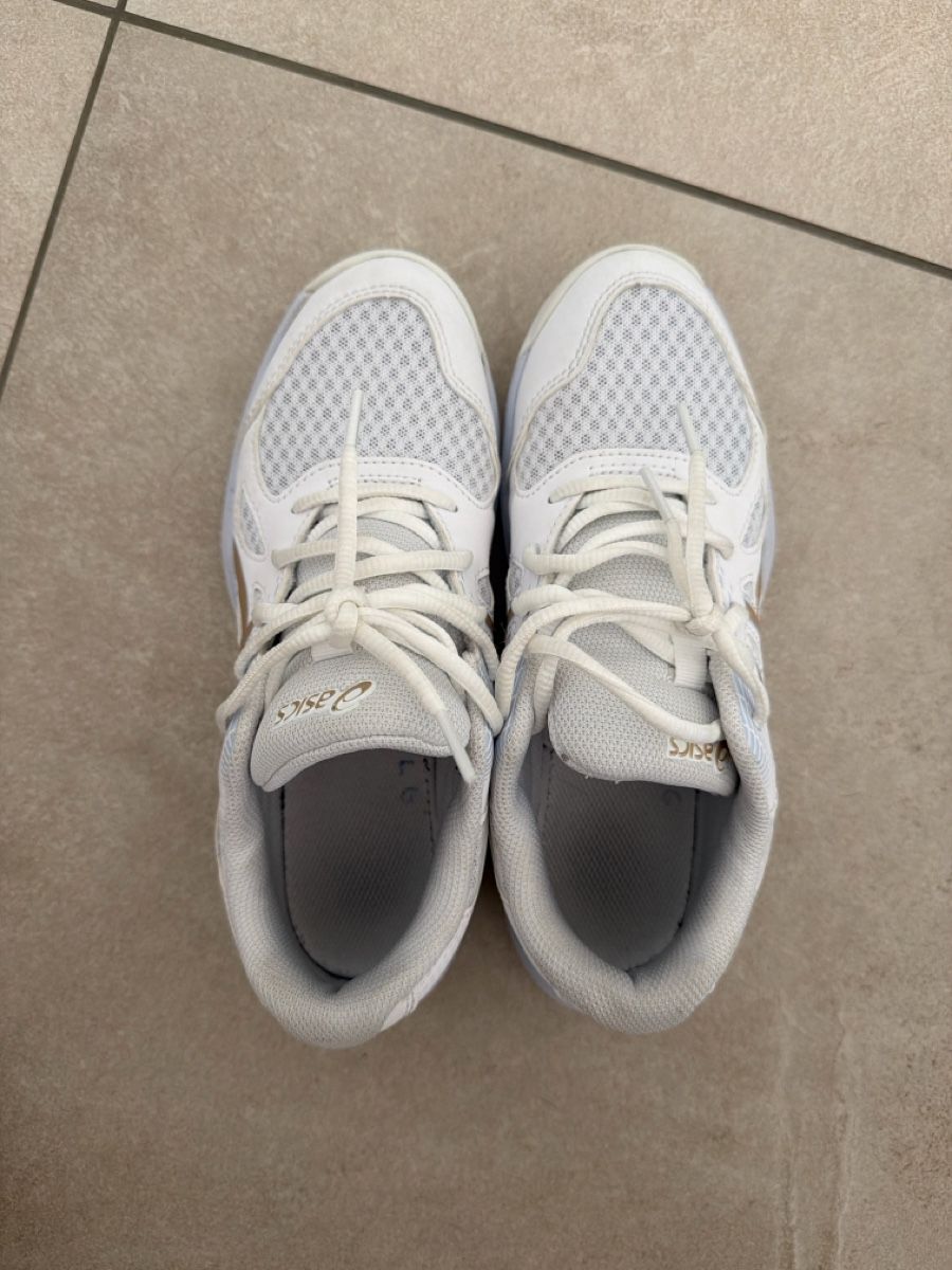 Asics Scarpe per ragazze: Asics lipcourt 6 – Usato da Fétigny venduto da Titou2010 1