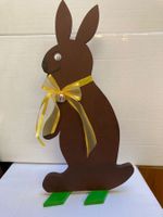 Osterhase stehend, bemalt, aus Holz