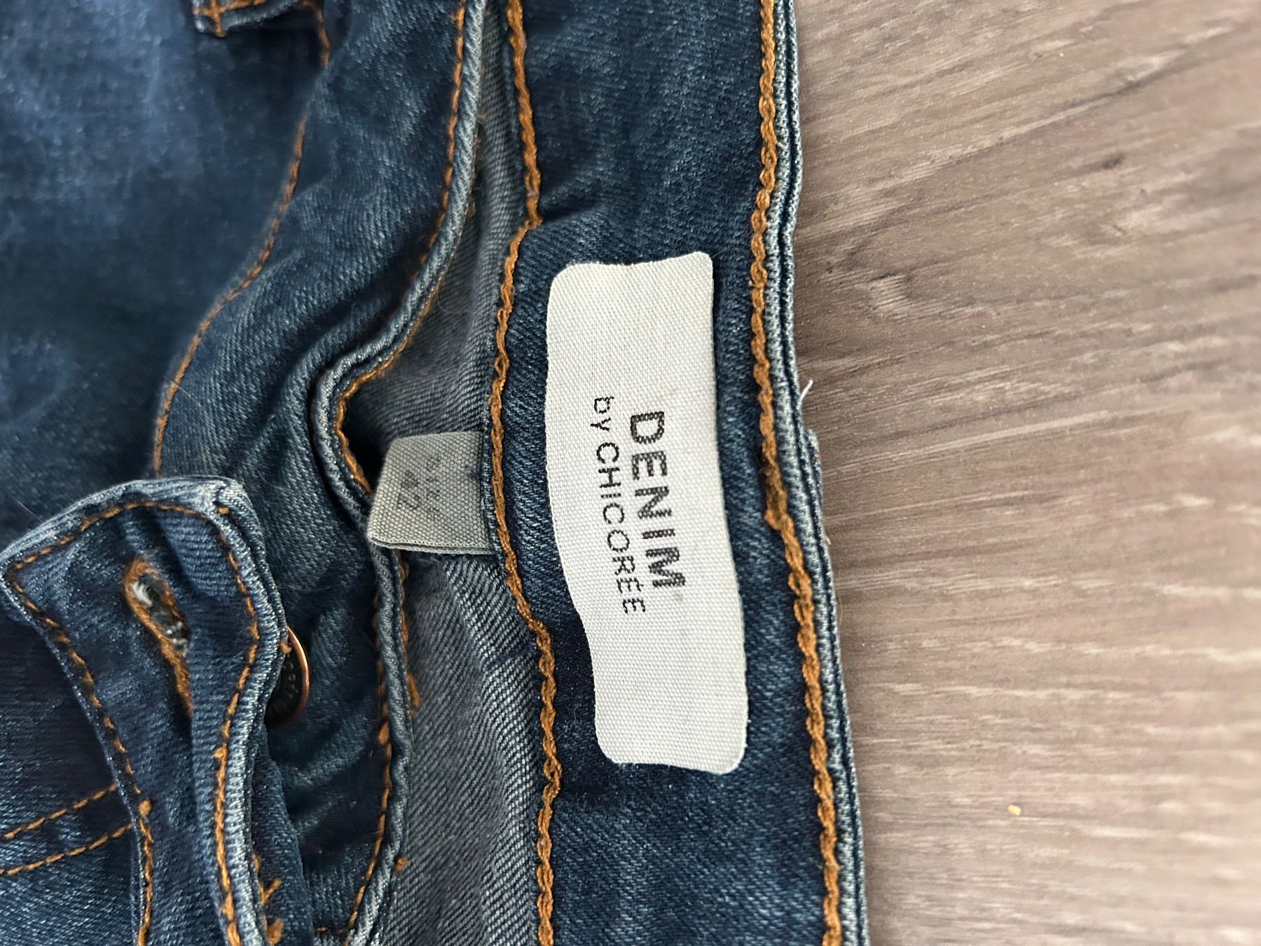 Jeans: Damernjeans Gr. 42 – Usato da Obergösgen venduto da Andre118 1