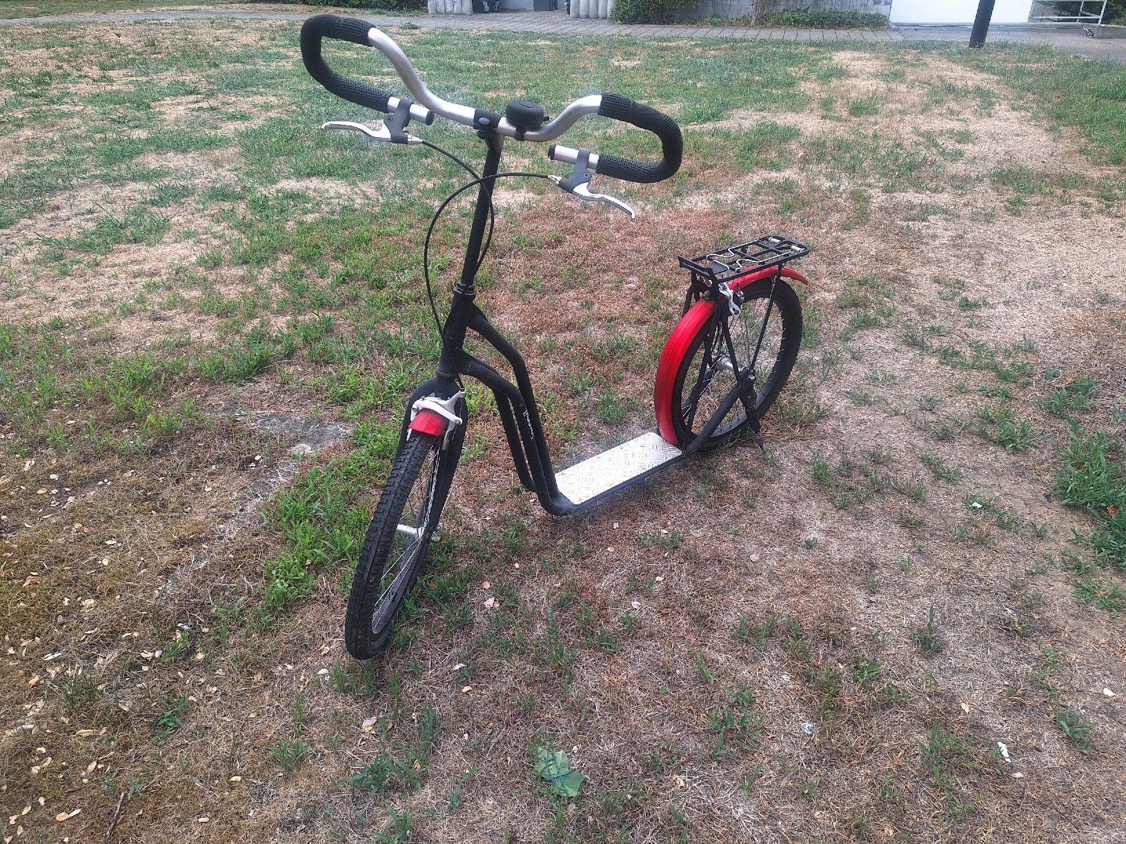 Vélos: Große trotti  – D'occasion à Muri AG par Misini1973 2