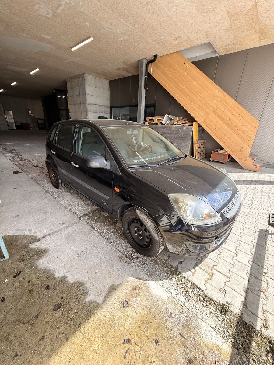 Ford Automobili: Ford fiesta 1.6 – Usato da Bischofszell venduto da McLuca81 5