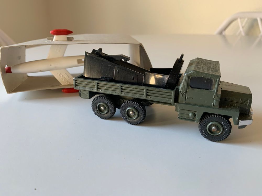Miniature camion lance missile Dinky supertoys meccano boîte années 60 ref 666 jouet ancien militaire collection - Collection
