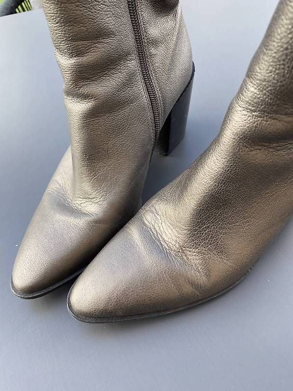Scarpe da donna: Bottines gris argentée - San Marina Taille 39 – Usato da Cheseaux-Lausanne venduto da Fannelle01 2