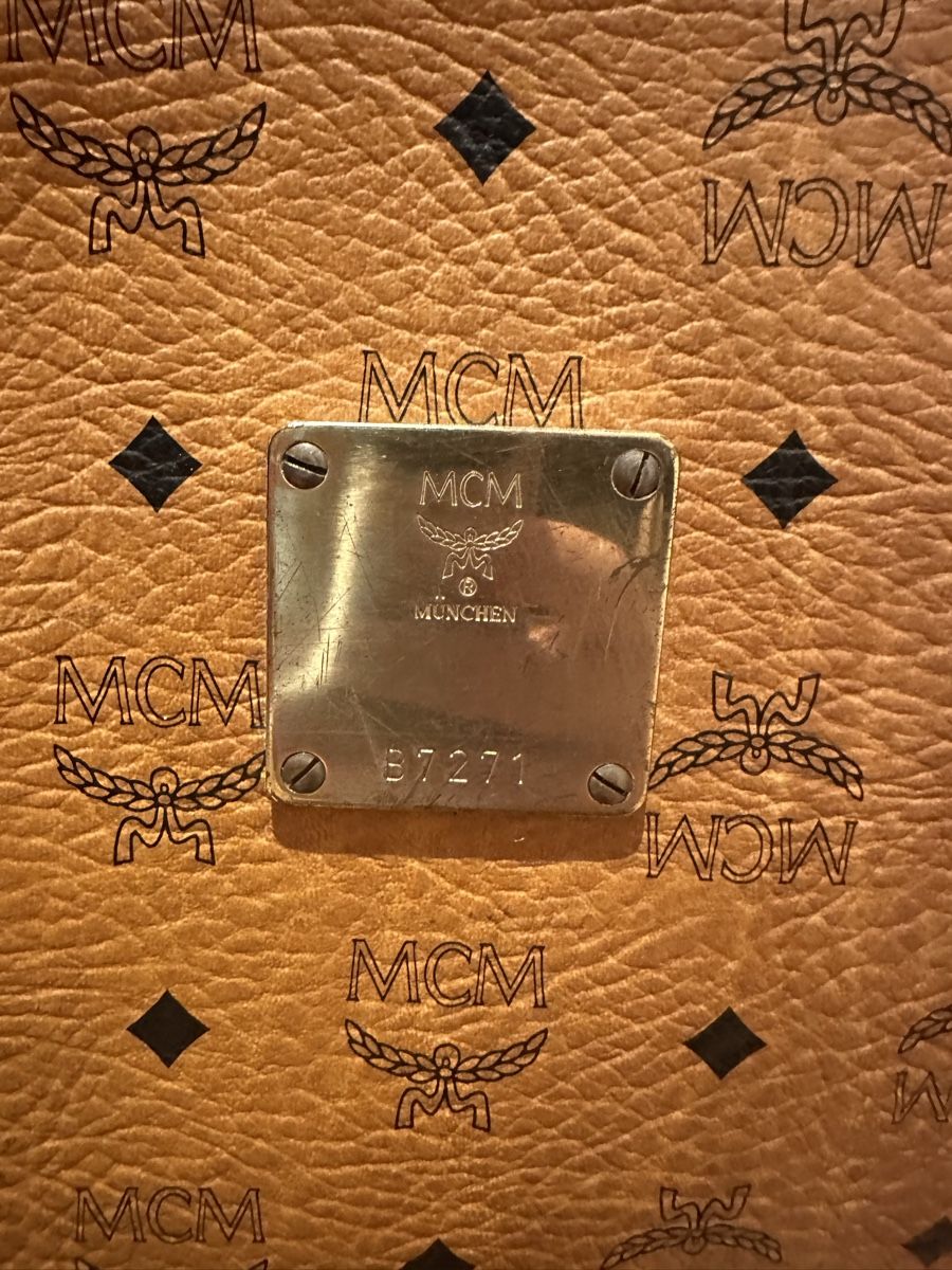 Mcm Valigie: Vintage MCM Reisekoffer – Usato da Luzern venduto da Jupalu 1