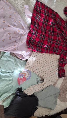 Tolles Mädchen Kleiderpaket, Grösse 86, Top Zustand!