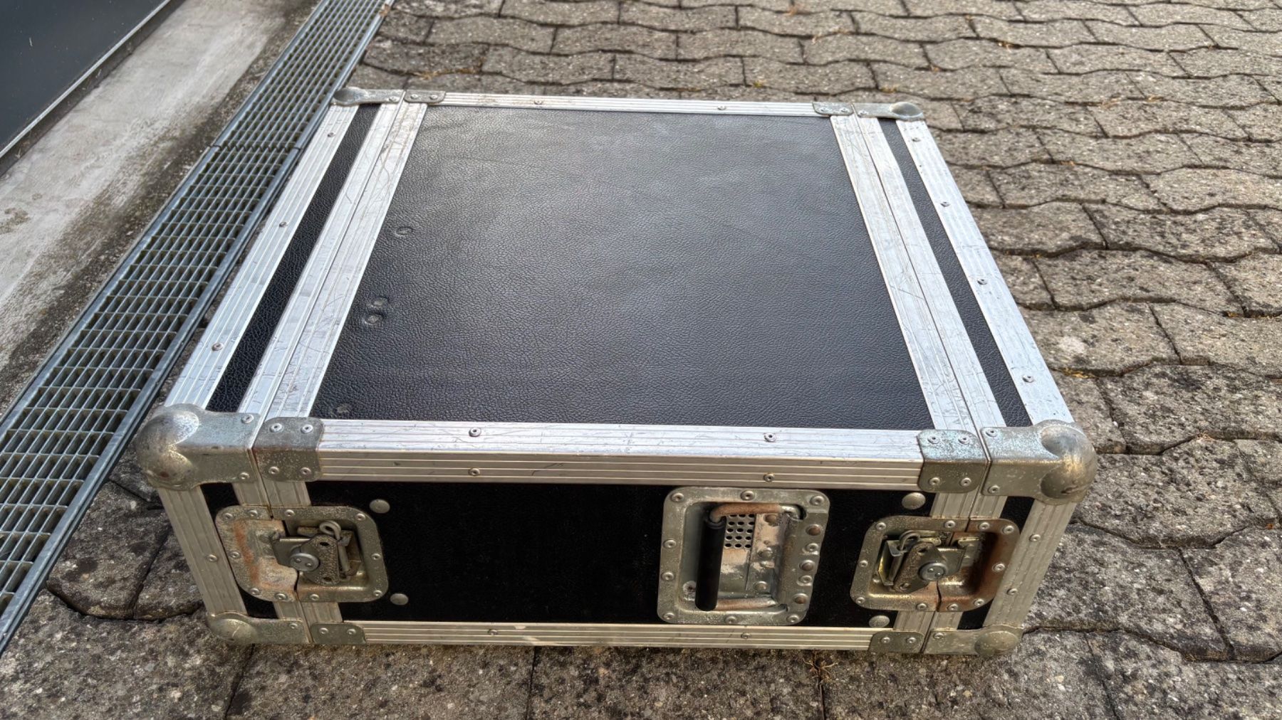 Sonstiges Zubehör: Flight Case 4HE – Gebraucht aus Büren an der Aare von Inferno74 1