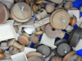 HOLZKNÖPFE,  ROLLE, ALLE NACH FOTO'S