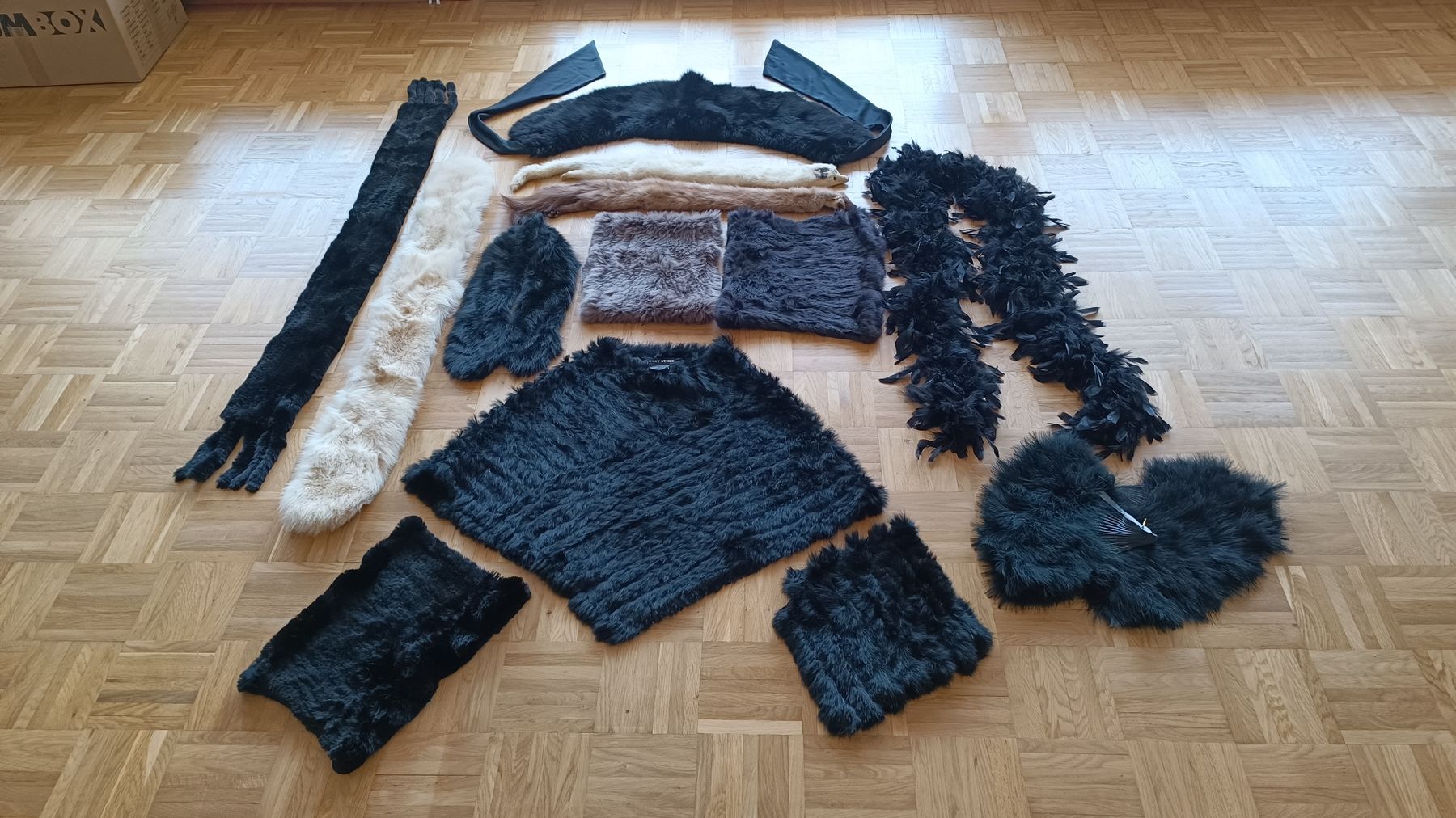 Lotti di vestiti: Real fur package (source: flat clearance) – Usato da Baden venduto da zuppel