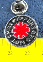 RED HOT CHILI NPEPERS BAND MUSIC PIN GEPRÄGT TATOO BASEL