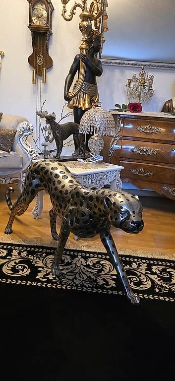 Sculture & Statue: Lebensgrosser Gepard aus versilberter Bronze – Usato da Kaufdorf venduto da Nati-Nati 1