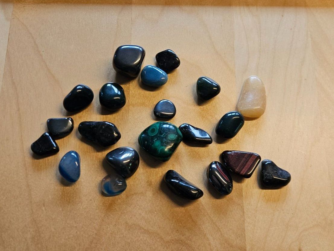 Mineralien & Heilsteine: Edelstein Set diverse Mineralien – Gebraucht aus Lenk im Simmental von oli66661 1