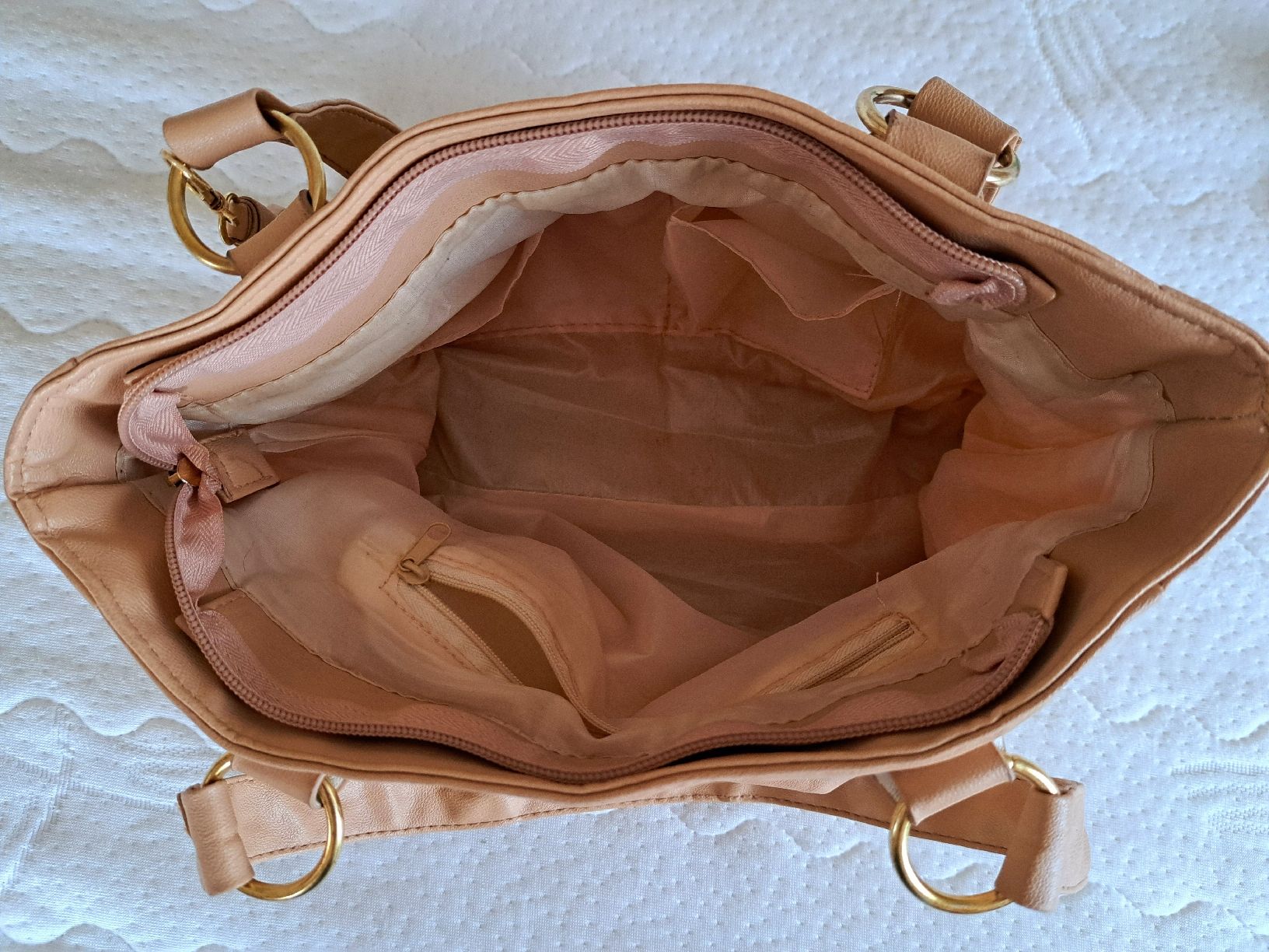 Sacs femmes: neu! Handtasche – D'occasion à Uzwil par eri_lz5x 3