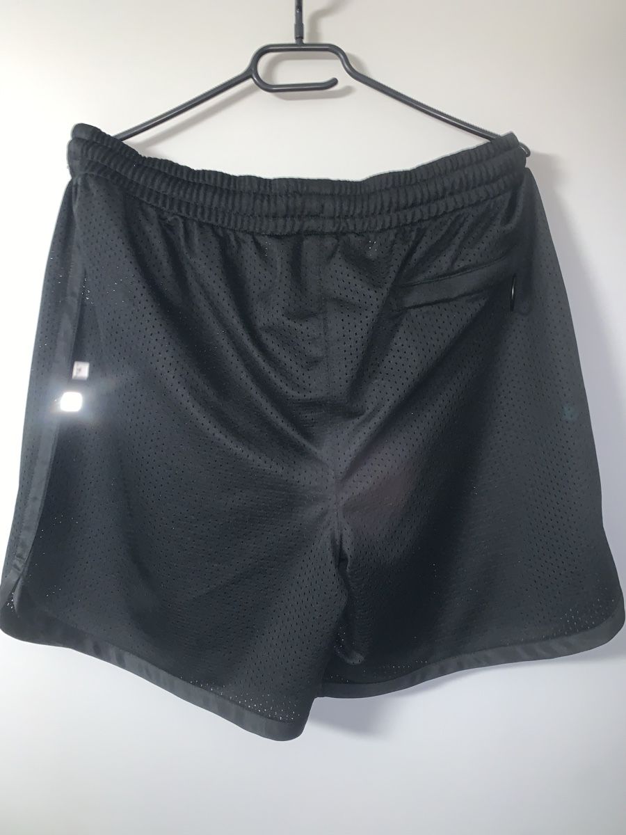 Off-White Pantaloni: Off-White Shorts Neu !! Grösse L – Nuovo (secondo la descrizione) da Tuggen venduto da Kawest0 1