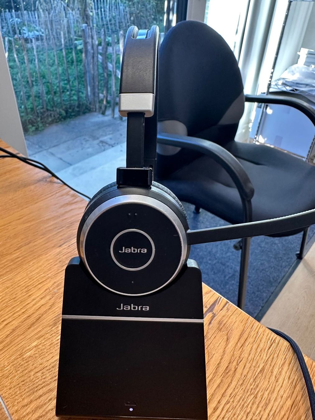 Jabra Casques audio: Jabra Evolve 65 Bluetooth Headset inkl. Ladestation – D'occasion à Affoltern am Albis par sut_gyh5