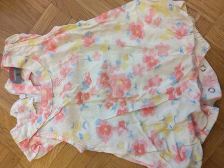 Baby Strampler Kanz Blumenmuster mehrfarbig GR 56