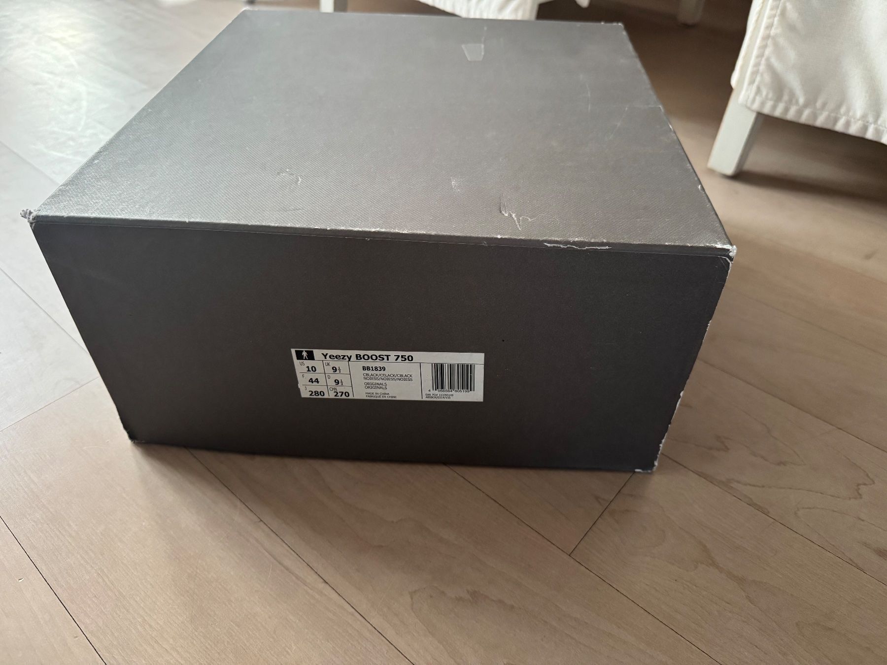 Adidas Herrenschuhe: Yeezy Boost 750 EUR 44; US 10 – Gebraucht aus grafstal von ALiine07 7