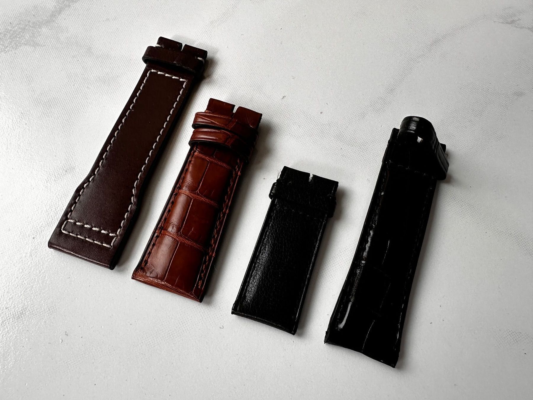 IWC Bracciali & Braccialetti: IWC Krokodil Bänder einzel Stücke – Difettoso da Neunkirch venduto da internet-shop 1