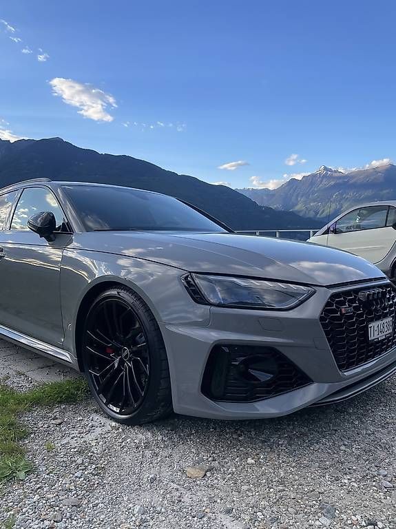 Automobili: AUDI RS4  – Usato da Camorino venduto da vanderscars 2