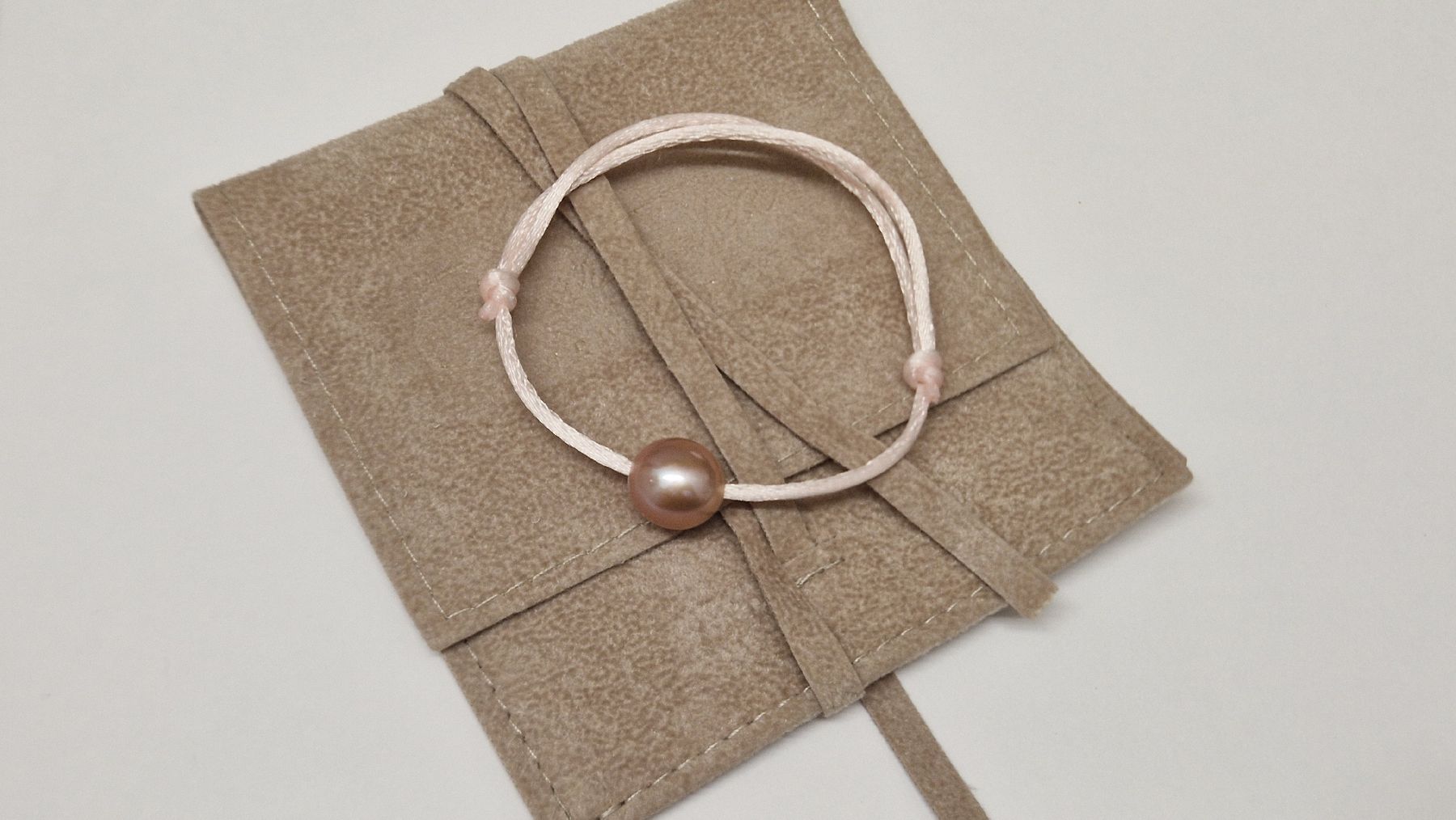 Bracciali & Braccialetti: bracelet cordon perle – Nuovo e nell'imballaggio originale da Collombey venduto da Preloveditems
