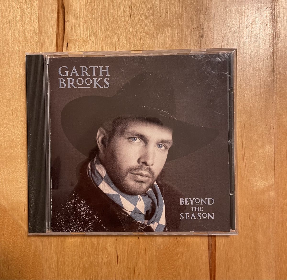 CD: Garth Brooks - Beyond the Season – Usato da St.Gallen venduto da Thh7