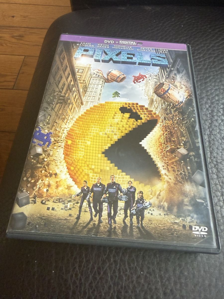 Alle DVDs: Pixels  – Gebraucht aus Troinex von grigri2020