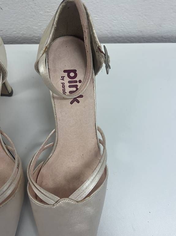 Scarpe da donna: Hochzeitsschuhe High Heels weiss – Usato da Muri b. Bern venduto da Merliner01 1
