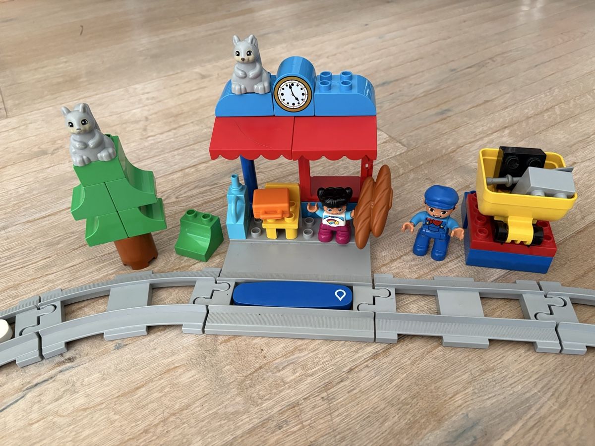 Lego Jouets: Lego Duplo Eisenbahn  – D'occasion à Russikon par Sucita 4