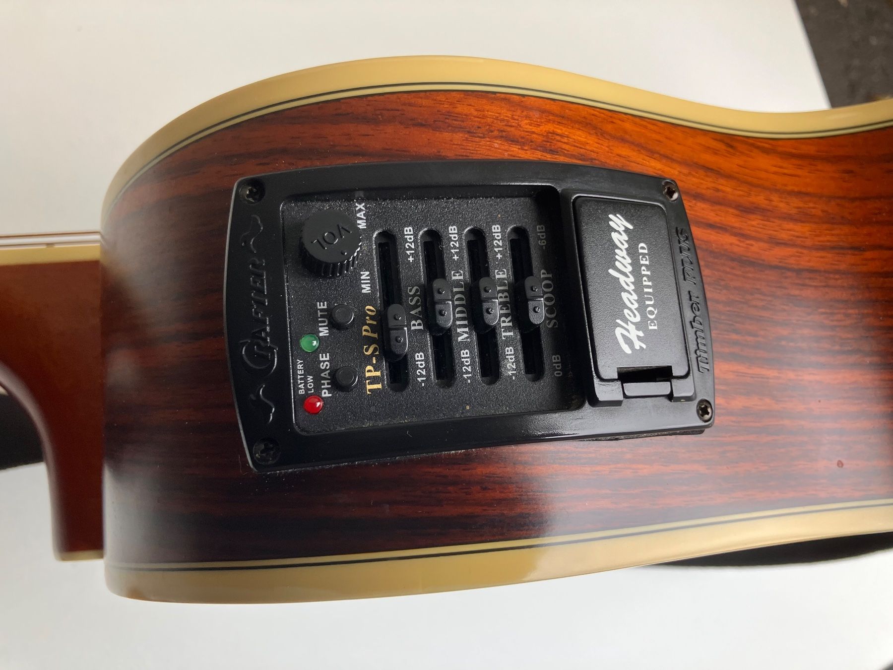 Strumenti musicali: Crafter Westerngitarre Jg. 2007 – Usato da Gwatt (Thun) venduto da mwells 4