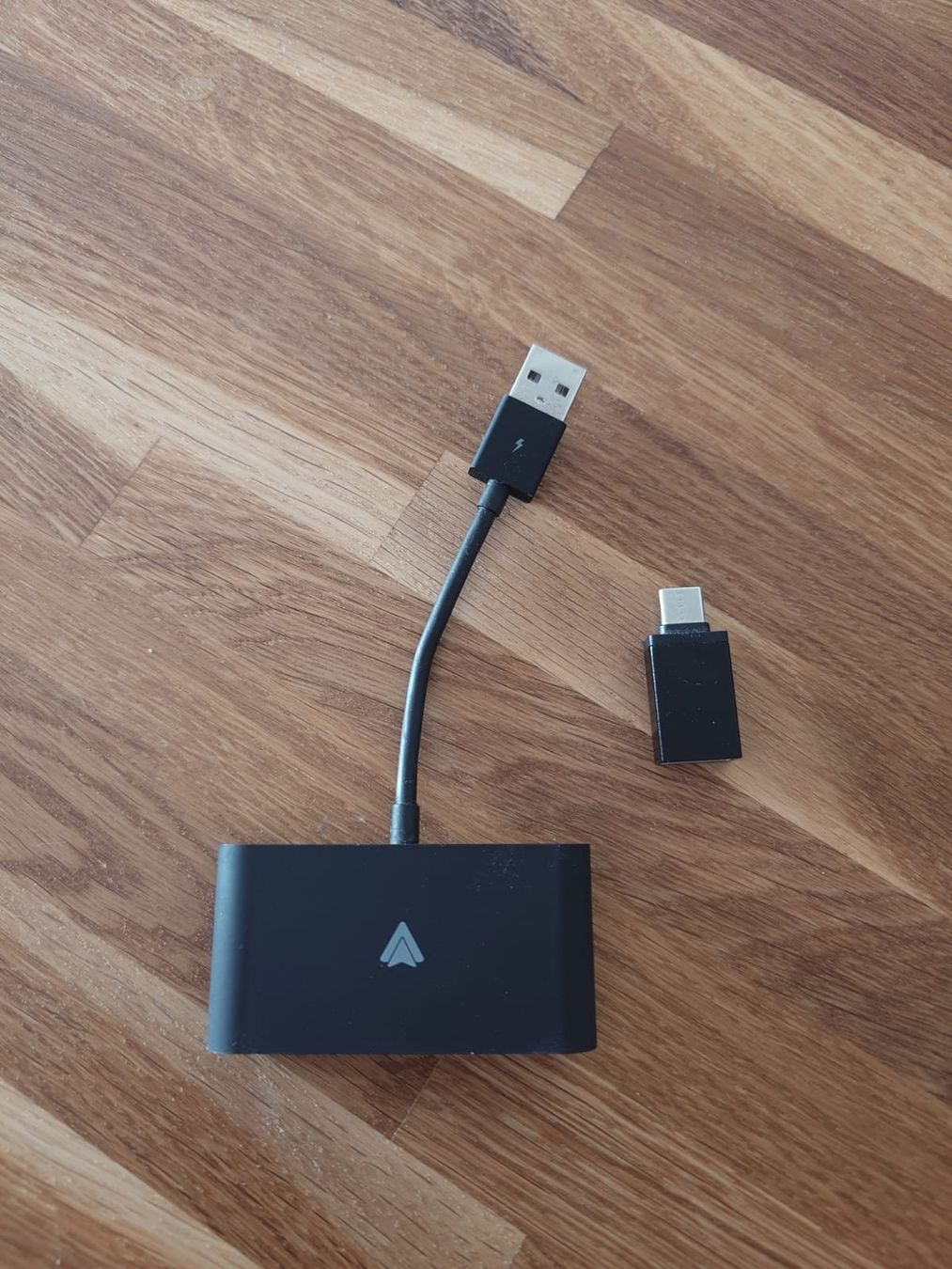 Unità & Adattatore: Bluetooth Carplay Adapter Android Smartphones (Google Assist – Usato da Obfelden venduto da all-trac