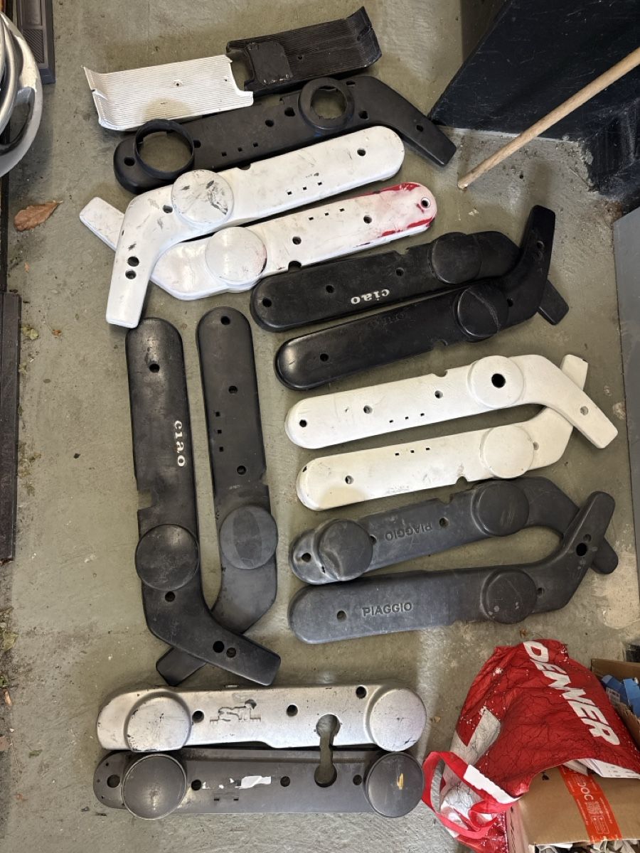 Piaggio Pièces pour mobylette: Piaggio Ciao Seitenschützer – D'occasion à oftringen par MofaBase