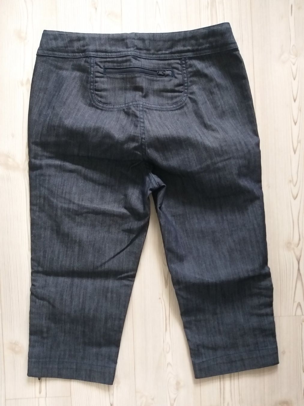 Jeans: HELLY HANSEN Jeans 7/8 taille / Grosse S – Neuf (Voir description) à Cossonay-ville par Super-Price-Quality 5