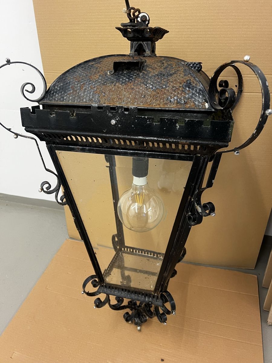 Lampade: Grosse Antike Gartenlaterne mit Ständer – Usato da Rorschacherberg venduto da SambaT1