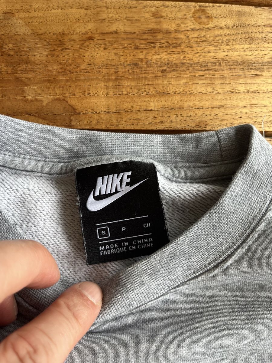 Nike Maglioni & Felpe: Nike Pullover/Sweatshirt Grösse S - Top Zustand- Grau/Weiss – Usato da Altdorf UR venduto da Jenny13 1