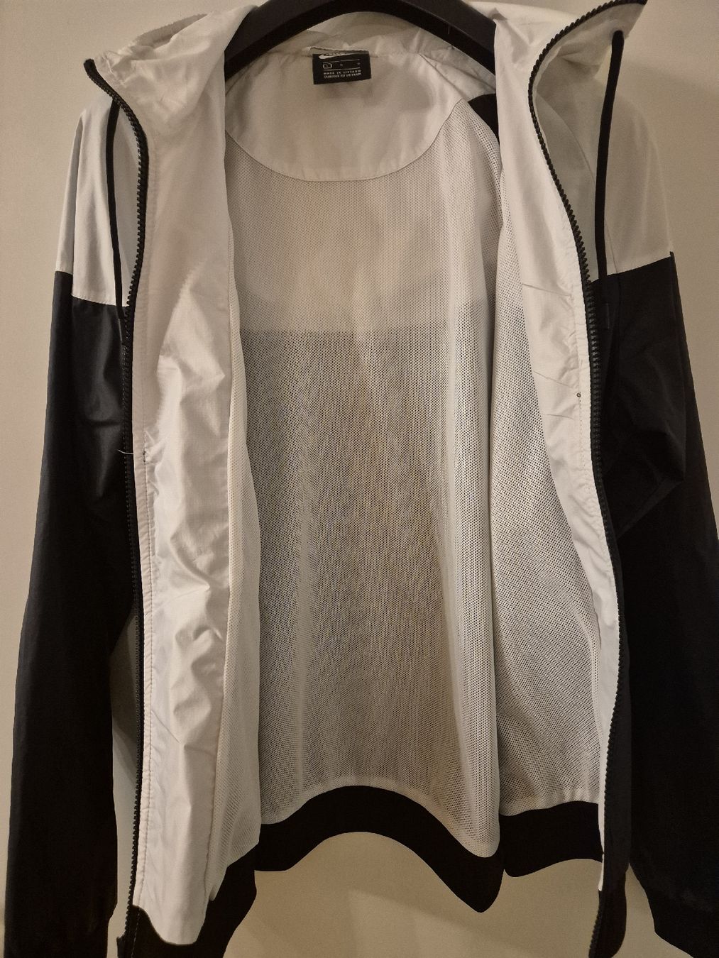 Nike Vestes: Nike Jacke Gr. L – D'occasion à Thalwil par Coco2025 1