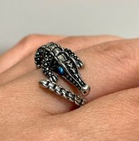 Design-Ring mit blauem Mondstein aus Pakistan