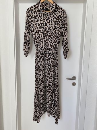 Marc Cain Kleid mit Leomuster Gr. N6  LP 480.-