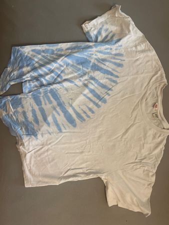Levi's Damenshirt, Grösse S, Batik Look - Sommer-Musthave!