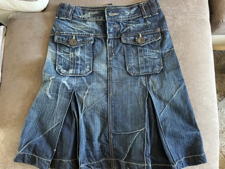 Jupe en jean brut USED Taille 36 bon etat