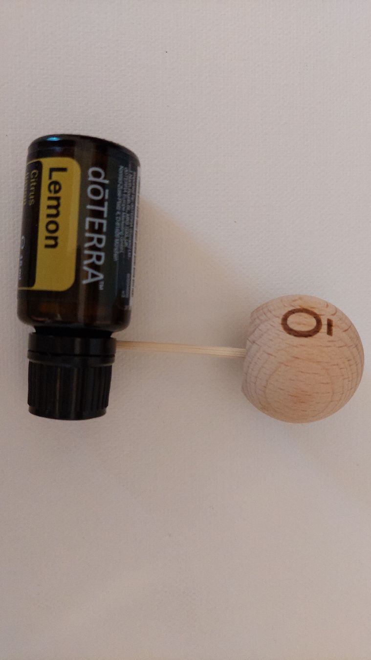 Doterra Oli essenziali: Holzdiffuser für ätherisches Öl Lemon 15ml dōTerra – Nuovo e nell'imballaggio originale da Gwatt (Thun) venduto da Letzte-Chance-II 3