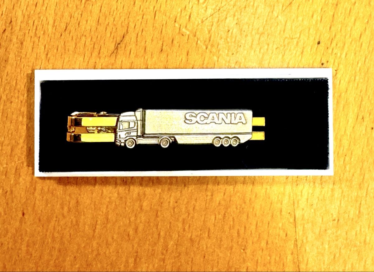 Spille & Fermagli: Scania Krawattennadel – Nuovo e nell'imballaggio originale da Hörhausen venduto da vabis73