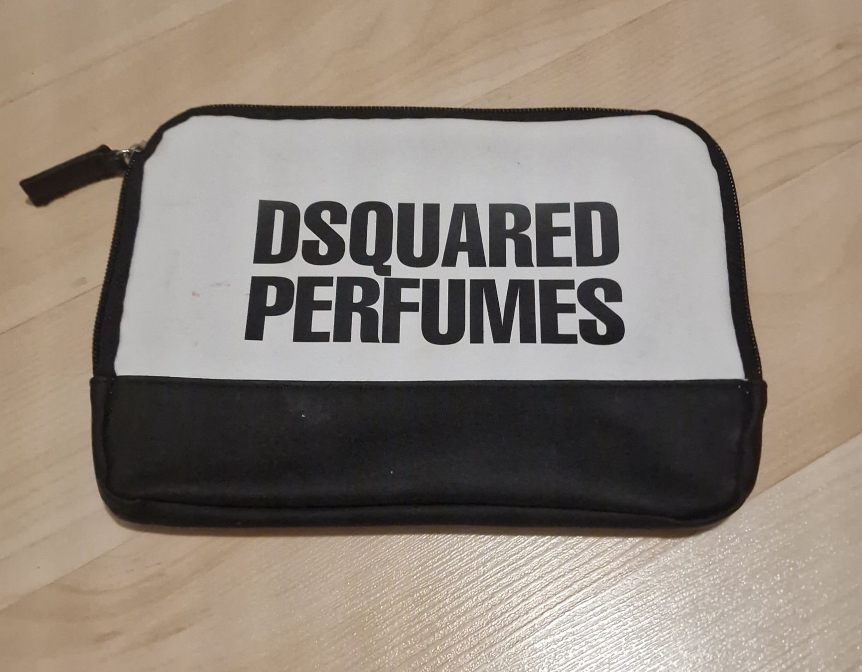 Custodie per cosmetici: Necessaie von Desquared – Usato da Winterthur venduto da Mmondeo