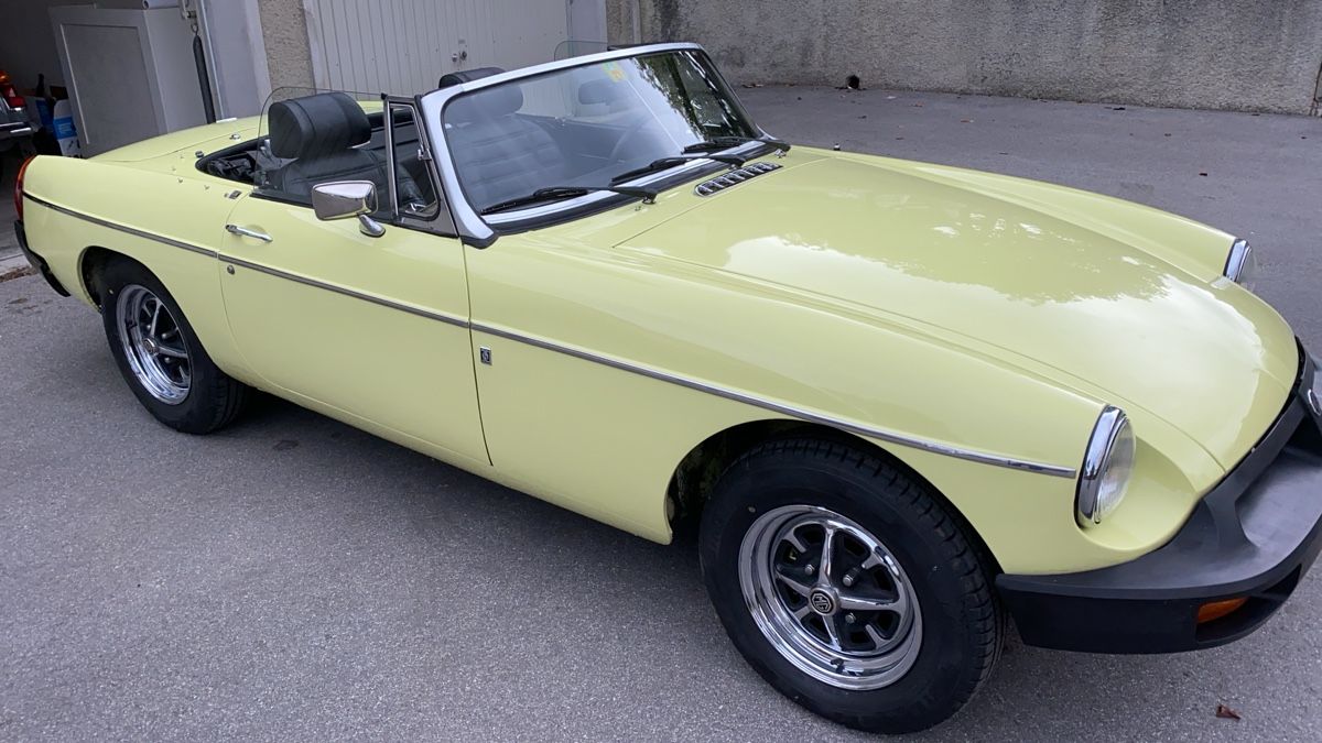 MG Automobili: MG MGB MG B 1976 Chartreuse – Usato da Lausanne venduto da JTRMcom