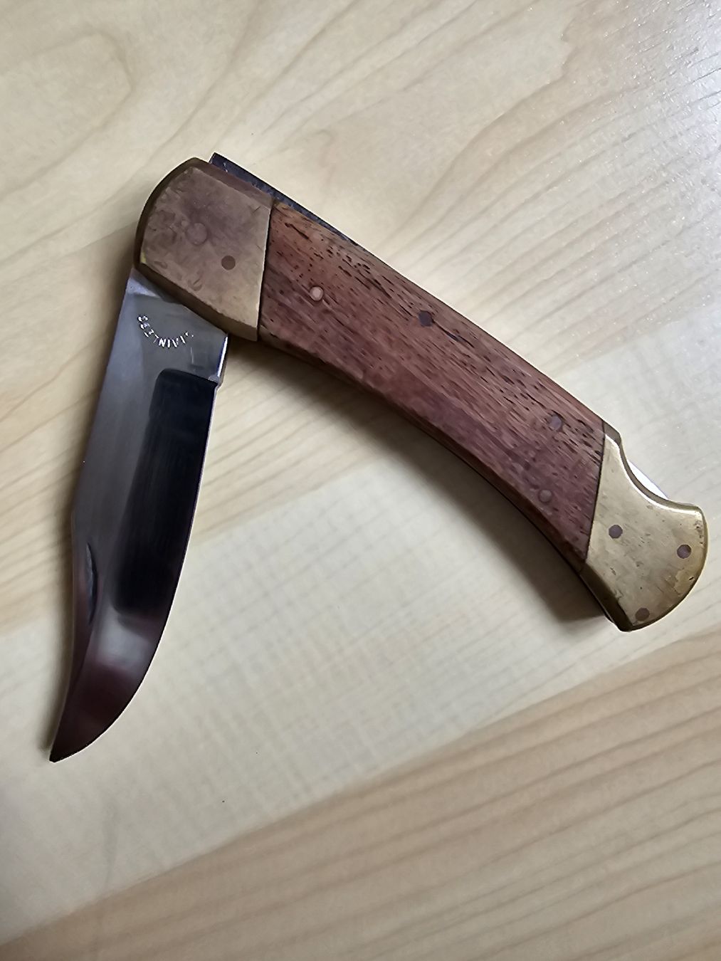 Couteaux de poche: Zwei Klappmesser – D'occasion à Stettfurt par Rockyto 1