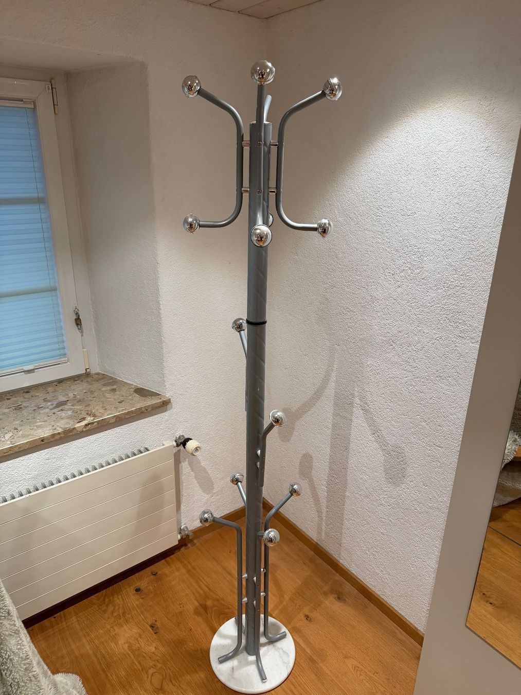Garderobe: Standgarderobe – Gebraucht aus Finstersee von jubada