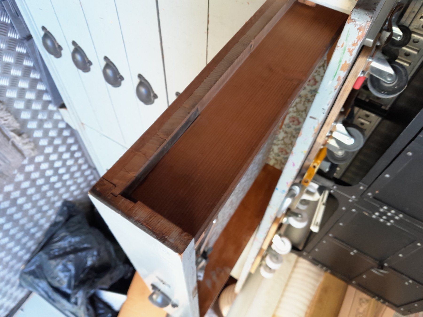 Ladenausstattungen & Messebau: Apothekerkommode ..kochinsel – Gebraucht aus Marbach LU von san_8kt5 5