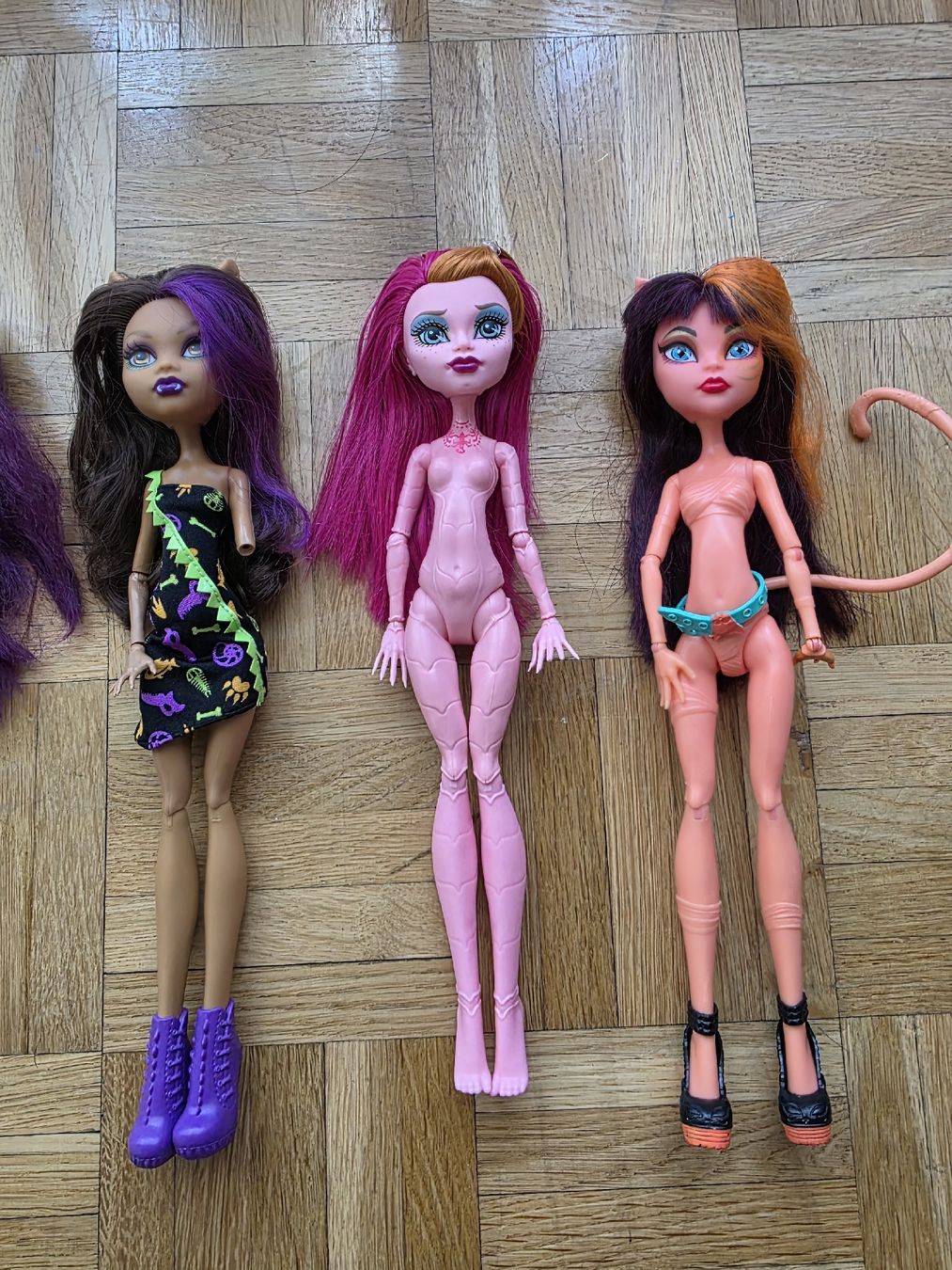 Bambole: lot 5 dolls: Kidz, Winx, Monster high – Usato da Bellinzona venduto da Qwer_h7j7 2