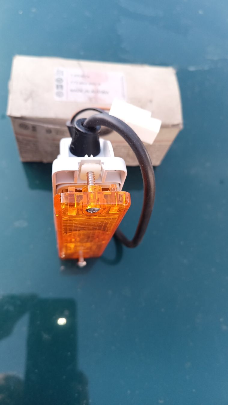 VW Tutti pezzi di ricambio auto: Blinkleuchte Vw Golf 1 – Nuovo e nell'imballaggio originale da Trub venduto da Eneah 2